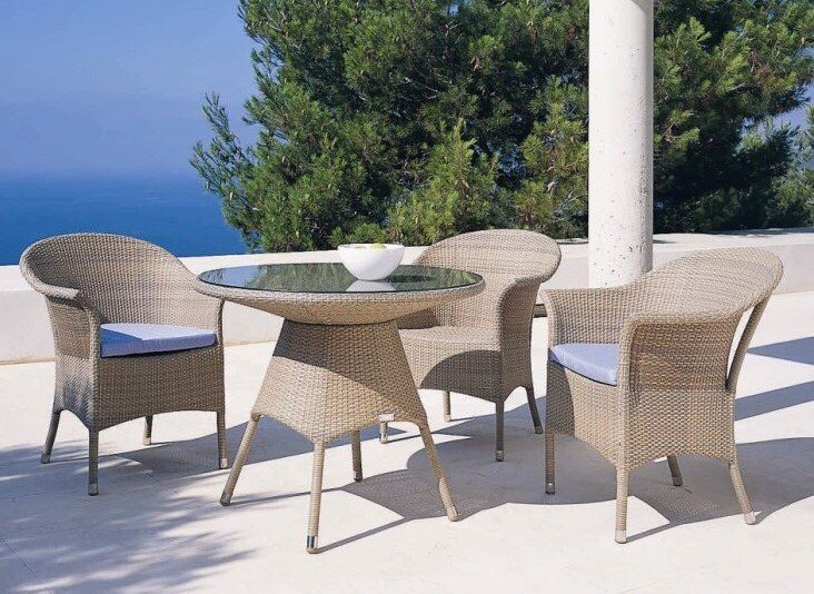 BÀN GHẾ NHỰA GIẢ MÂY 09