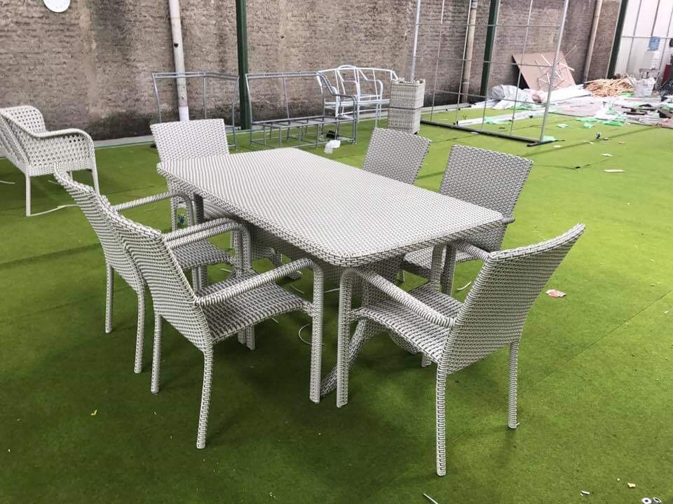 BÀN GHẾ NHỰA GIẢ MÂY 18