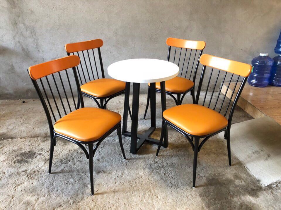 BỘ BÀN GHẾ SẮT NGOÀI TRỜI 24