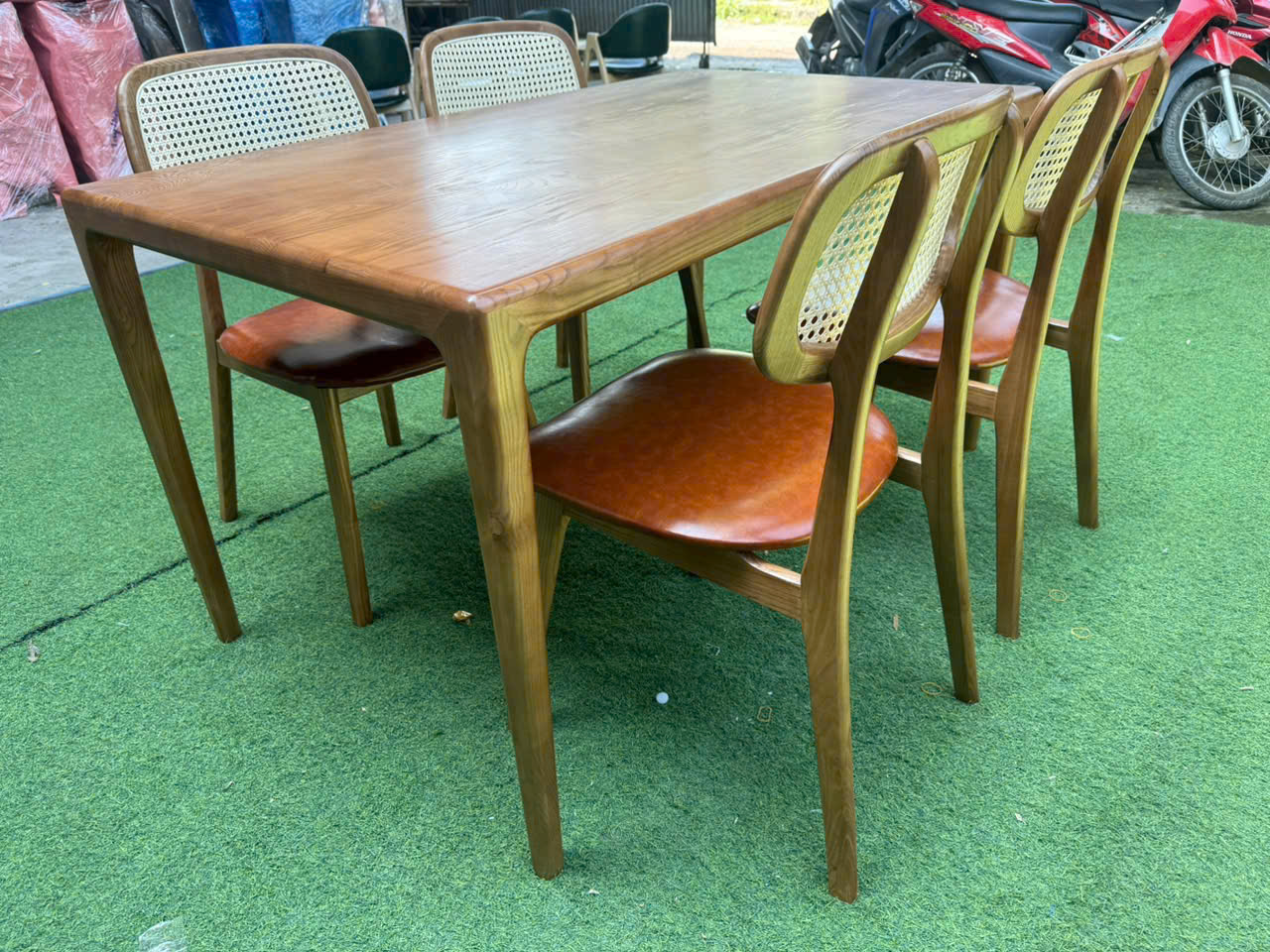 bàn ghế phòng ăn cao cấp