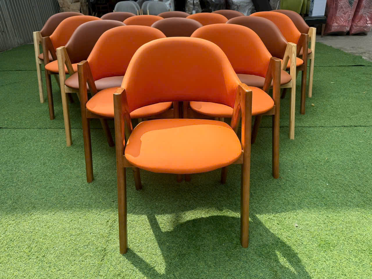 Ghế Cafe Gỗ Bọc Đệm