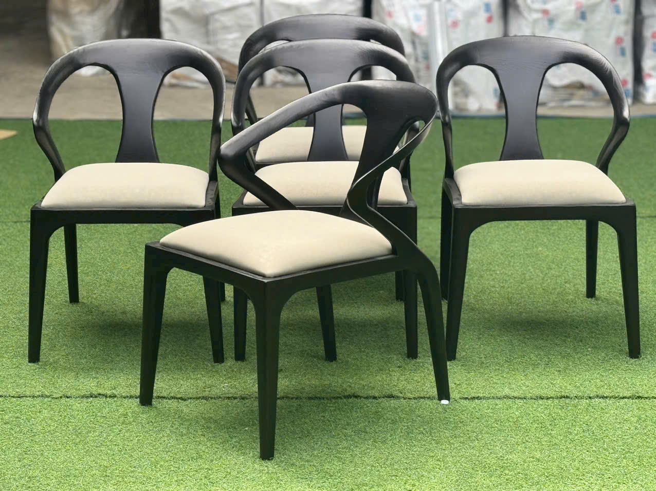 ghế gỗ nệm maison