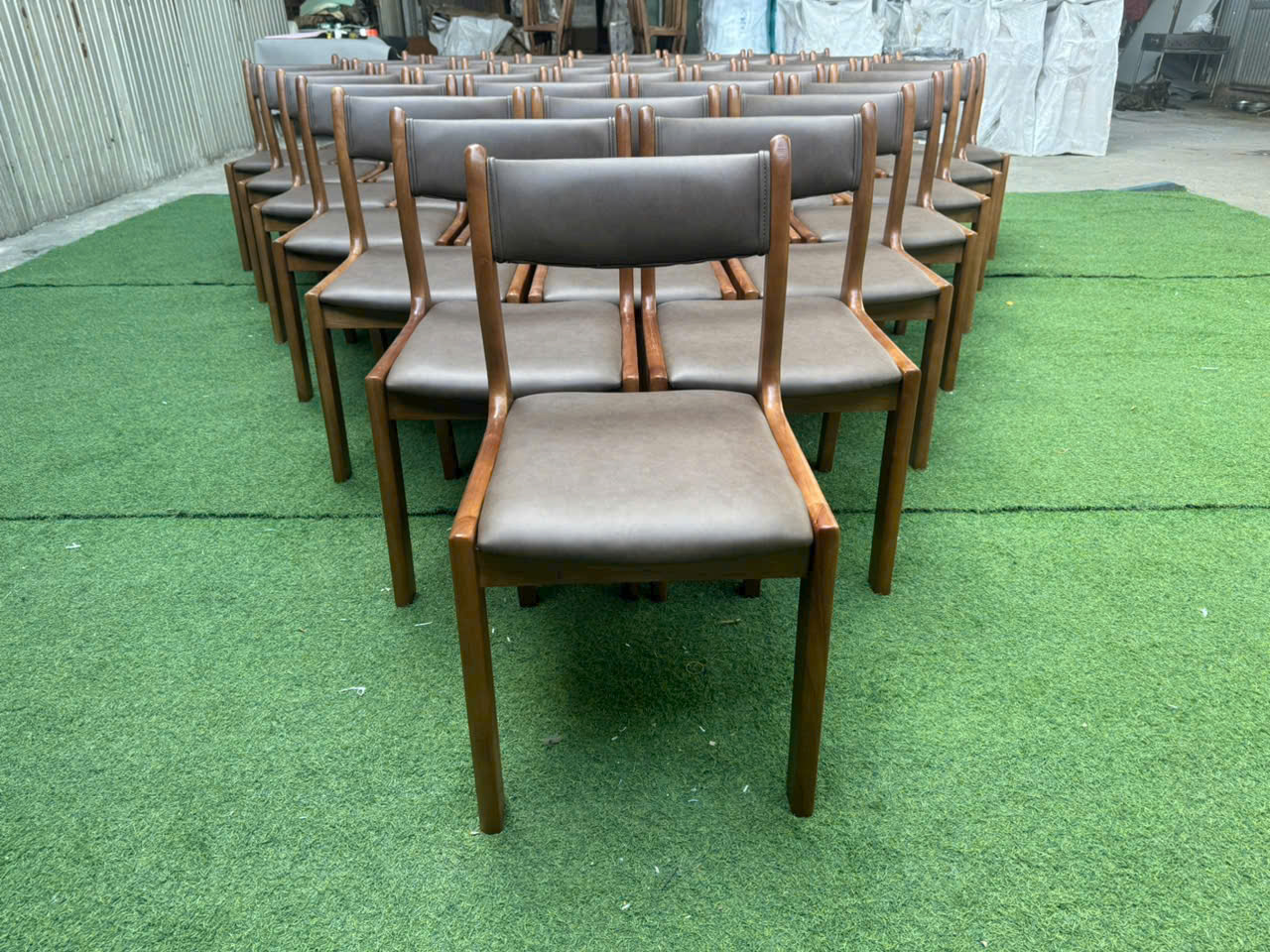 ghế gỗ phòng ăn gia đình