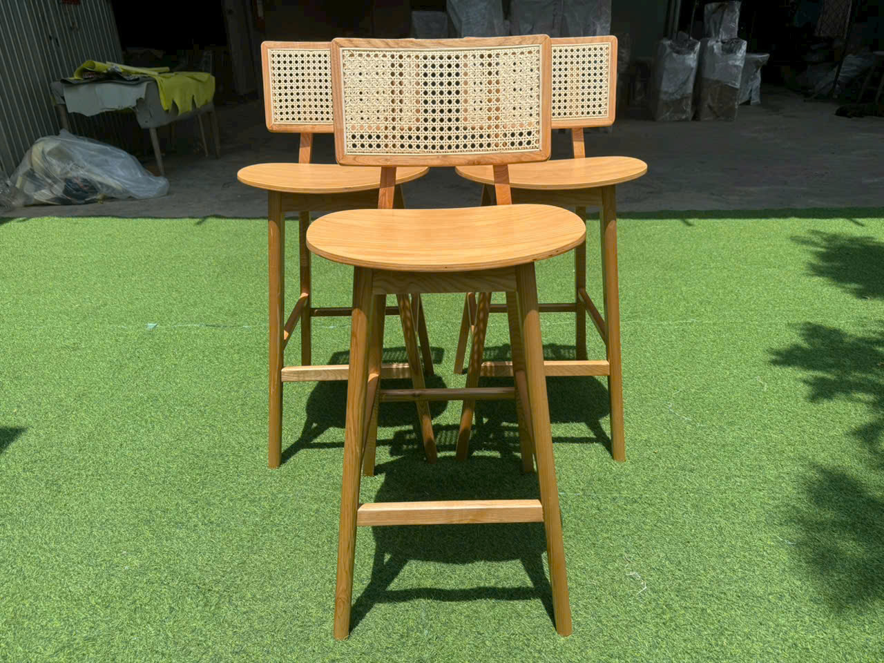 Ghế Quầy Bar Gỗ Tựa Mây