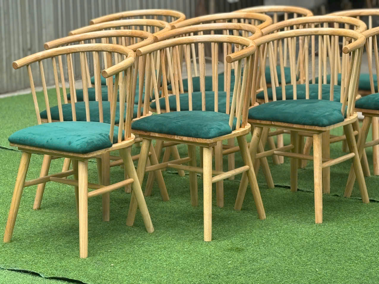 ghế gỗ nệm LYLA