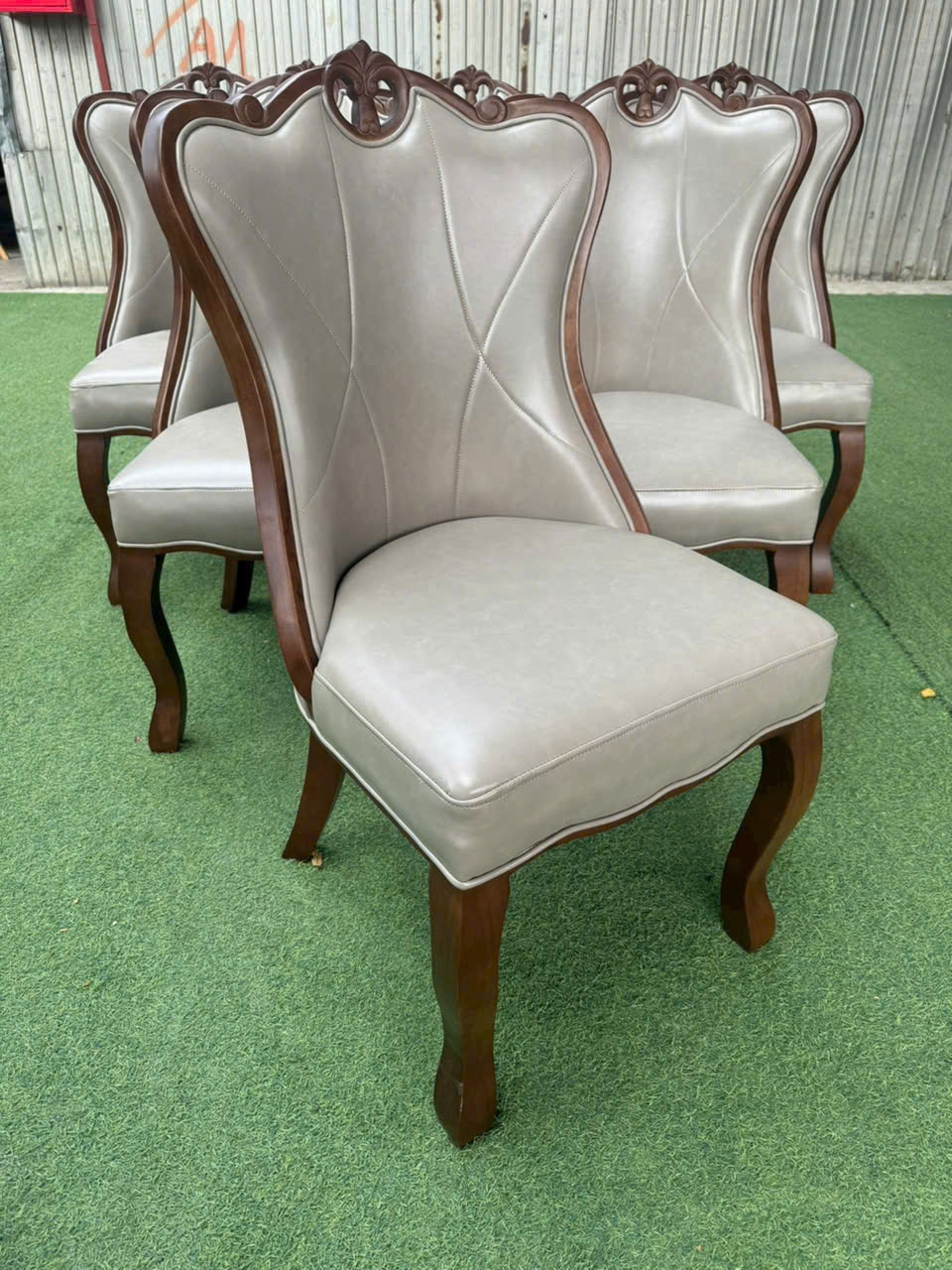 ghế gỗ phòng ăn gia đình