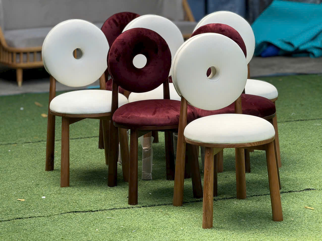 ghế cafe gỗ donut