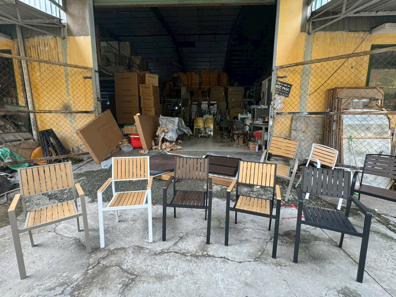 Ghế cafe nhôm đúc sân vườn