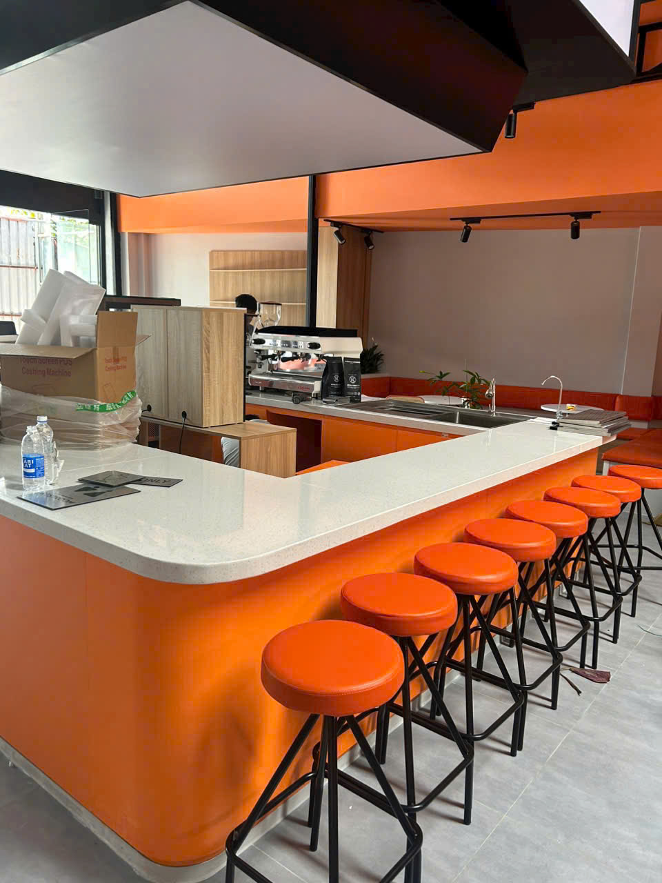 ghế quầy bar phạm hùng