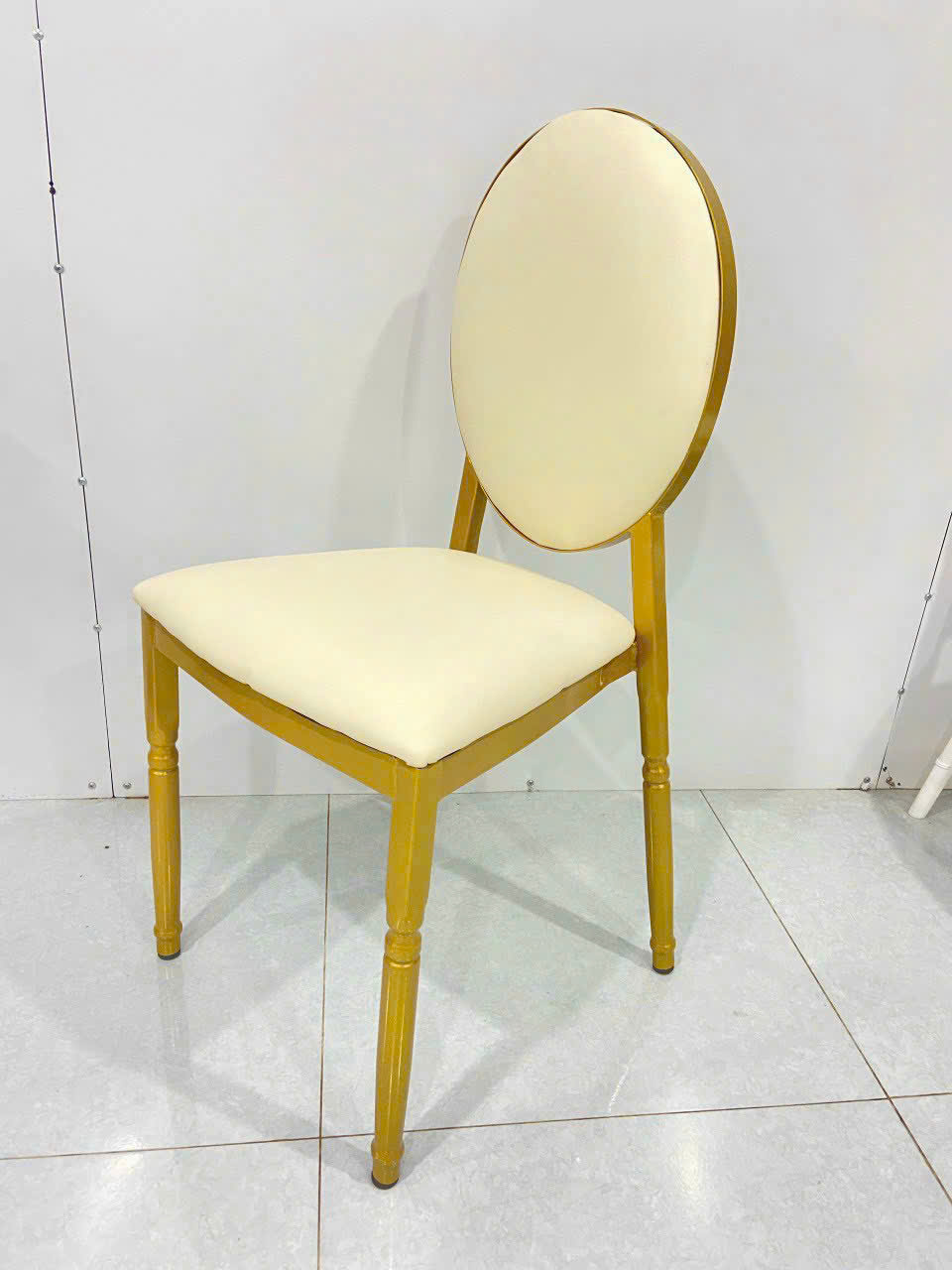 ghế nhà hàng tiệc cưới