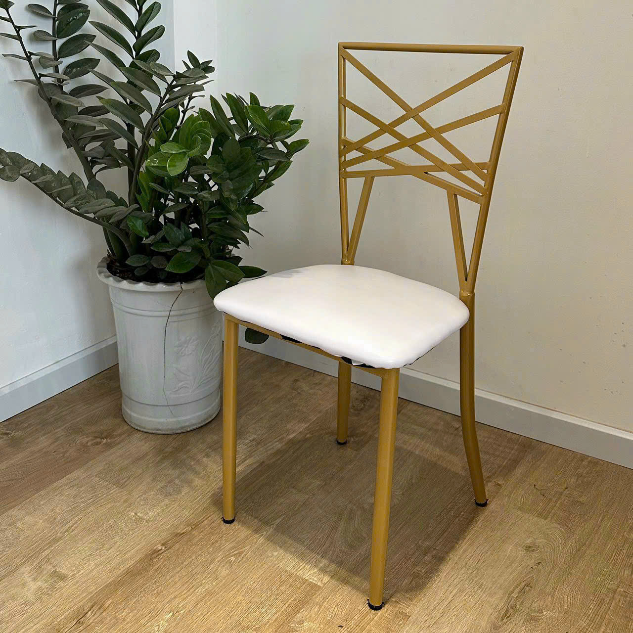 ghế nhà hàng quán ăn