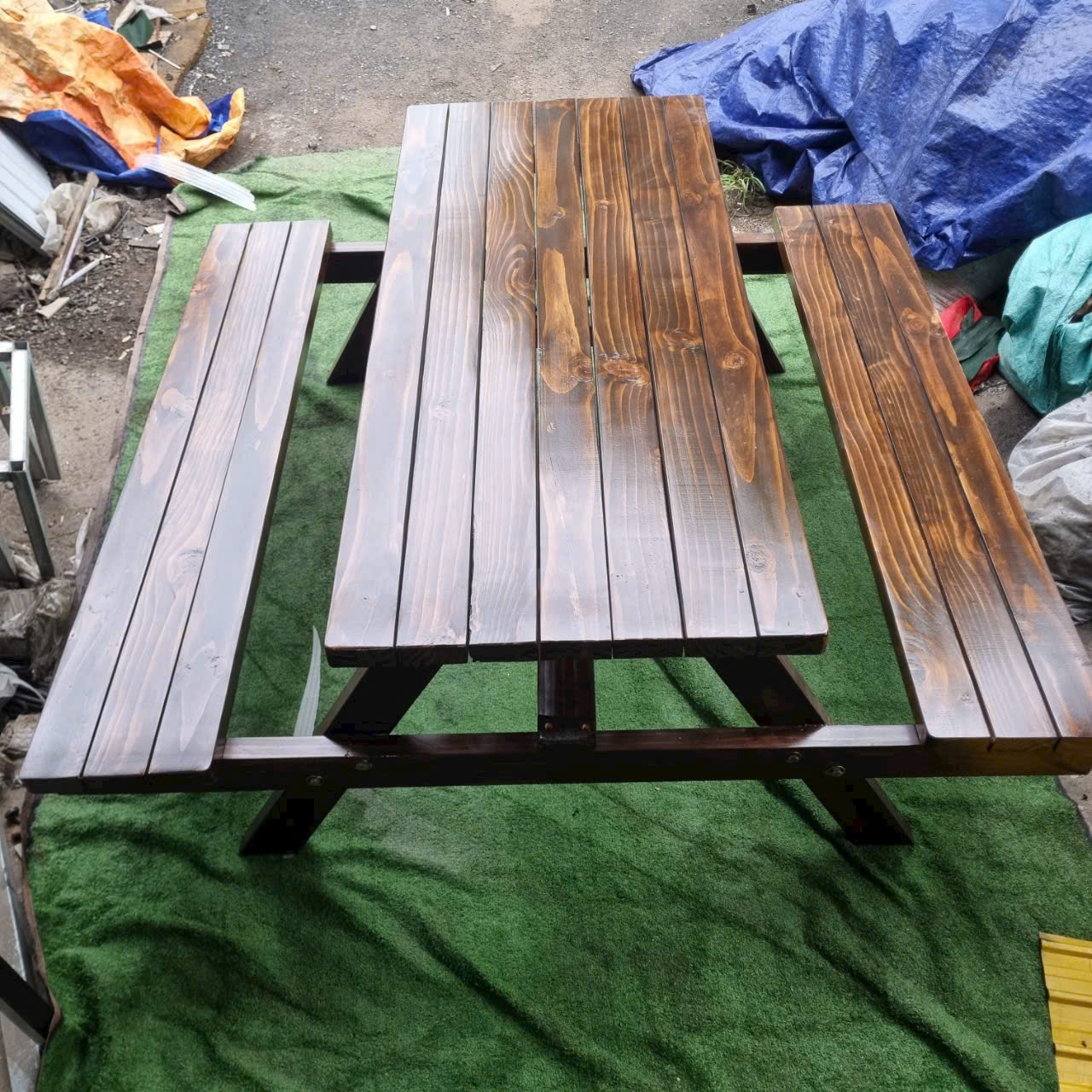 BÀN GHẾ ĂN GỖ THÔNG SÂN VƯỜN