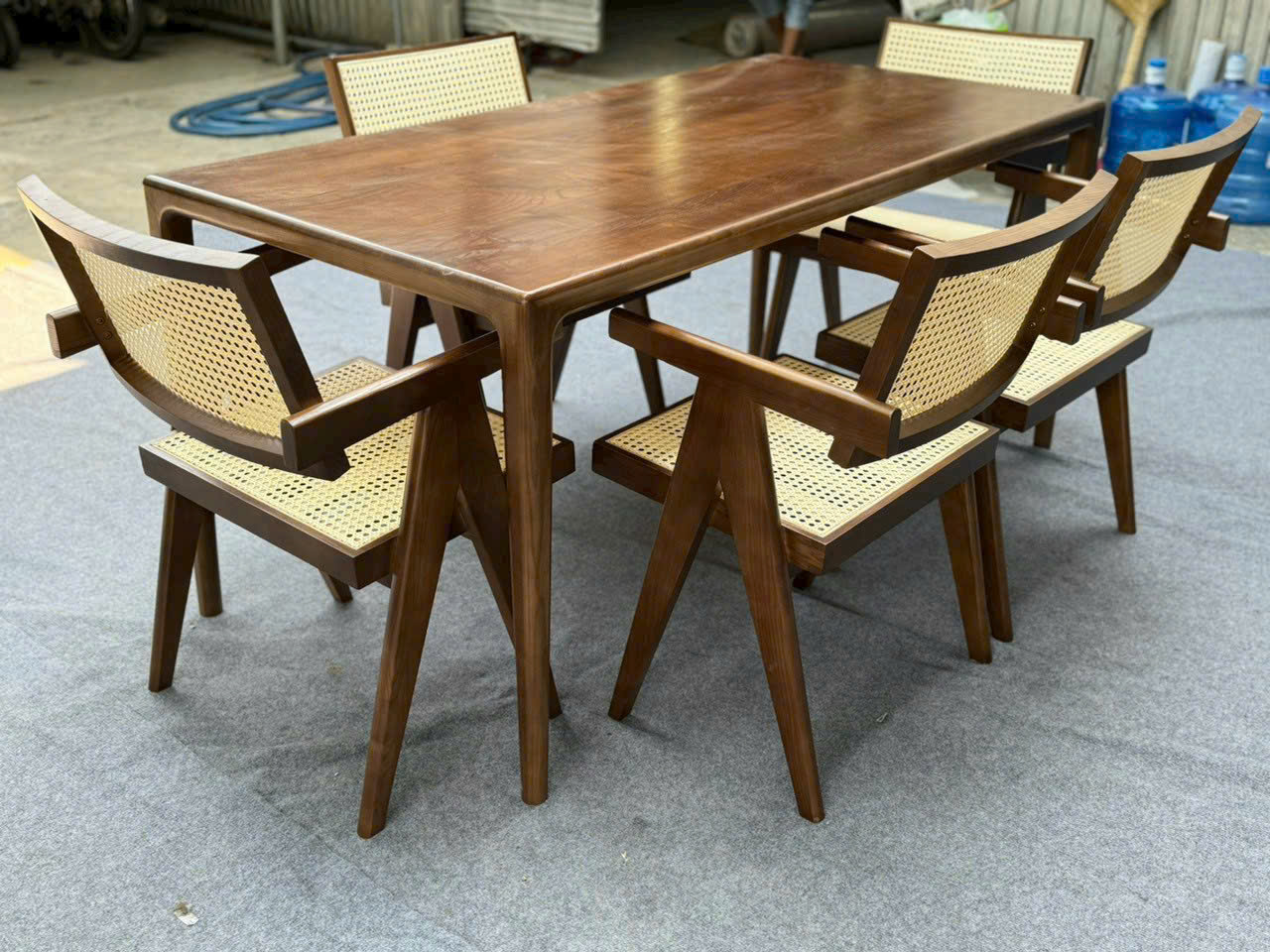 BÀN GHẾ PHÒNG ĂN